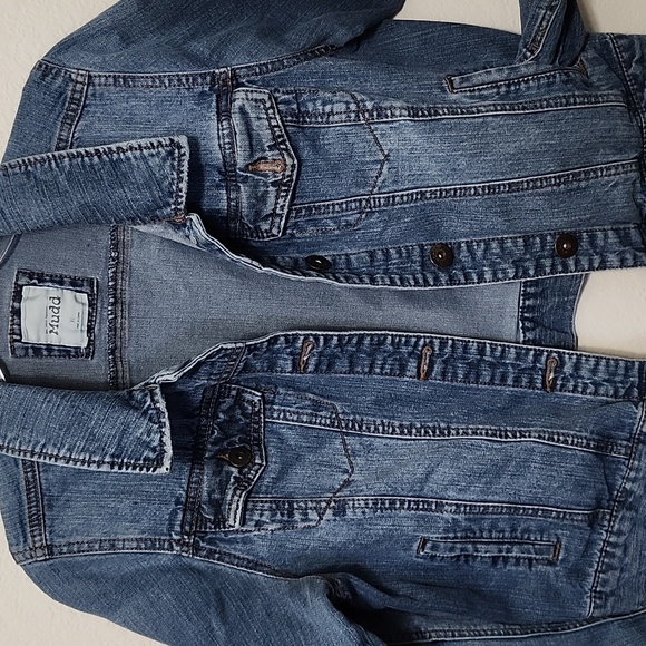 Gently worn Jean jacket - Picture 1 of 5